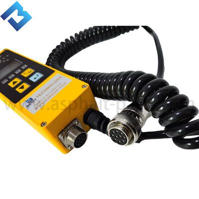 Części do frezowania asfaltu OEM Earthmoving 54643358 Elektryczne sterowanie Automatyczny cyfrowy sterownik z kablem 04-25-10413