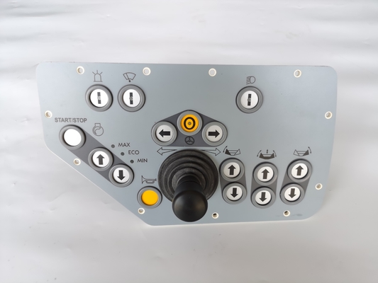 Panel sterujący dla głównej konsoli sterującej