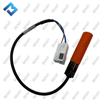 892947 Wyłącznik bliskiego zasięgu/sensor indukcyjny Części zamienne układu elektrycznego